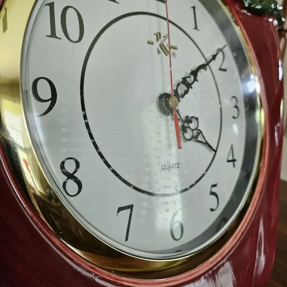 Vintage Mid Mod Acurite Apple Clock Battery Operated 11